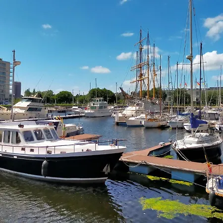 2 Bedroom Amazing In Oostende