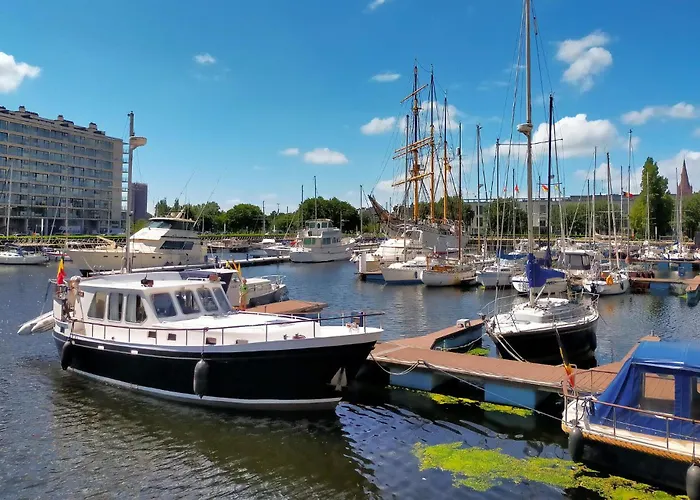 2 Bedroom Amazing In Oostende